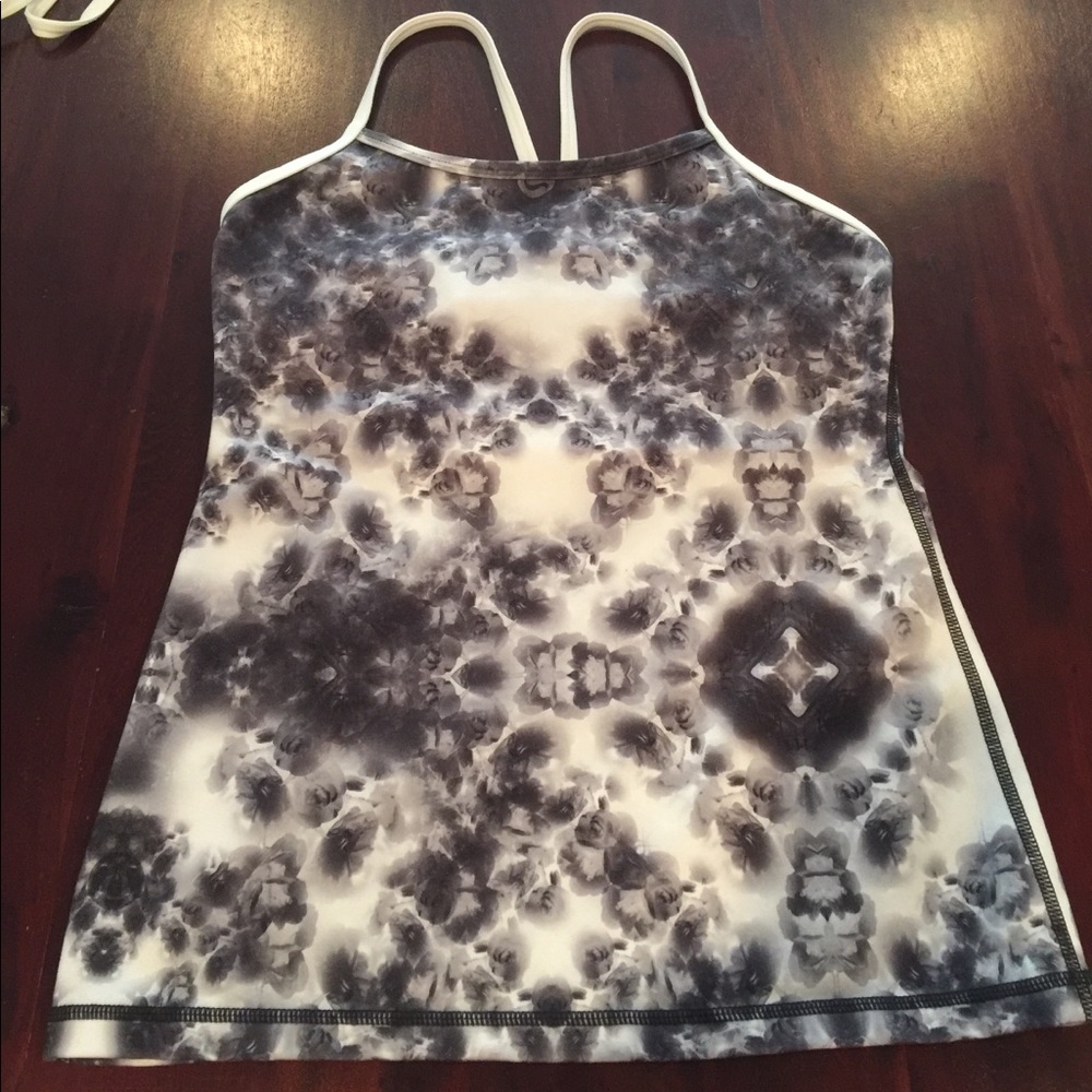 NWOT Lululemon Power Y Built in Bra Tank Top Black